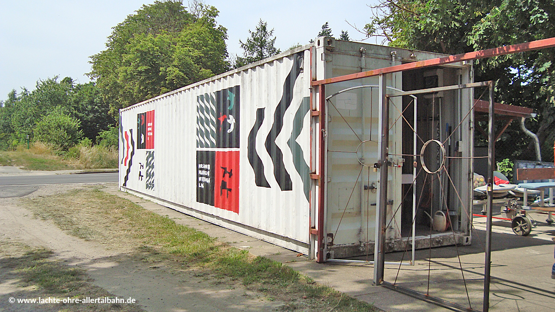 Materialcontainer am Draisinenbahnhof Wittingen Süd
